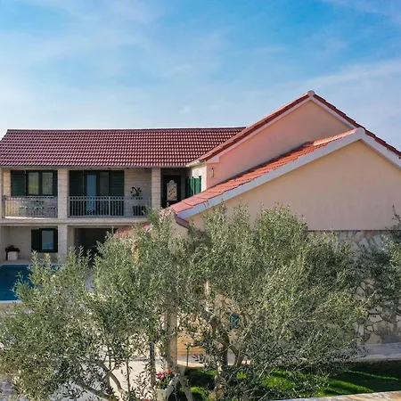 Villa Vita بنكوفاتش