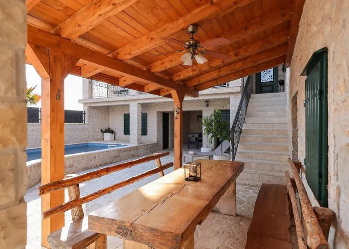 Villa Vita Вилла Бенковац